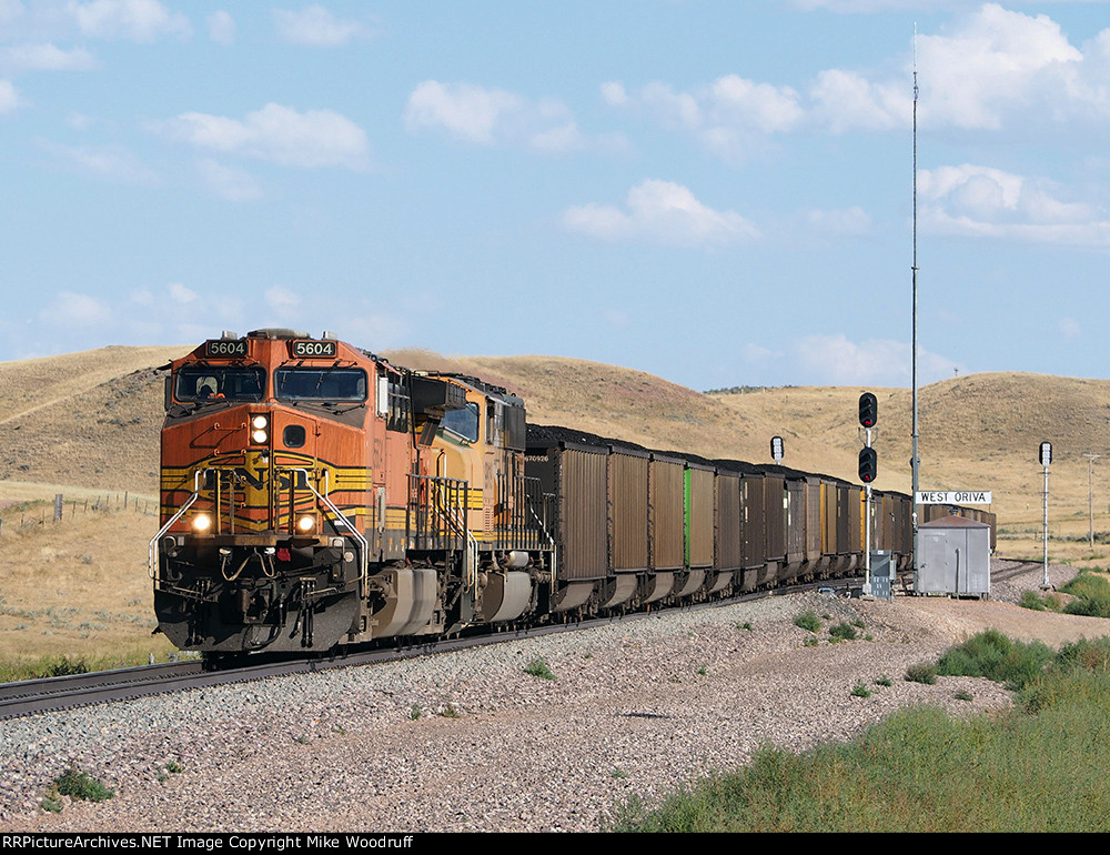 BNSF 5604